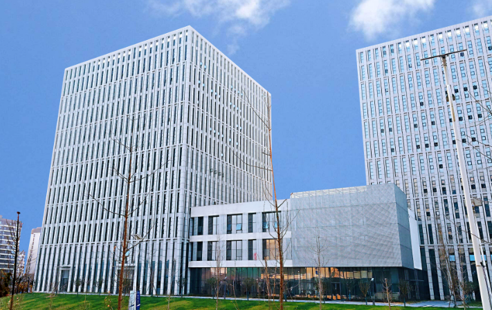 天津市华盛金属制品有限公司护栏丝网系列产品技术优势解析